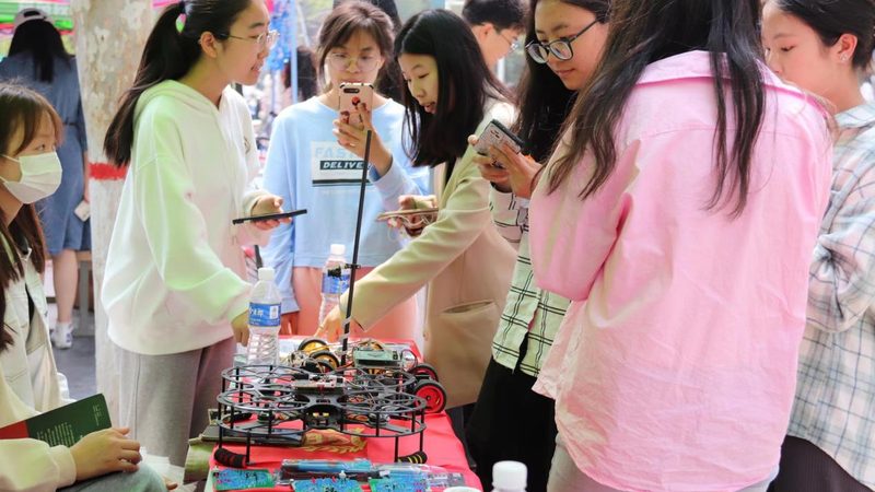 企业智慧转型，定制解决方案的关键考量